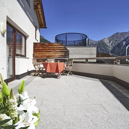 Appartements Belledonne Ski & Bike In And Out, Zentrale Lage Solden Exterior photo